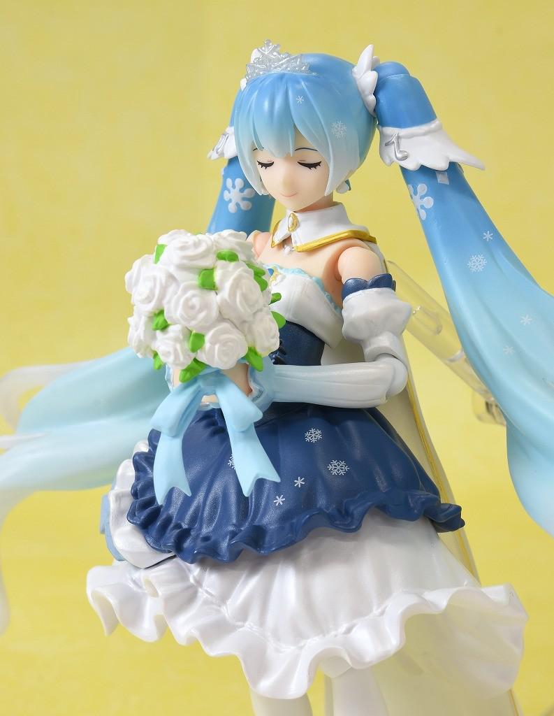 Preview: Figma EX-054 Hatsune Miku Snow Princess Ver. 