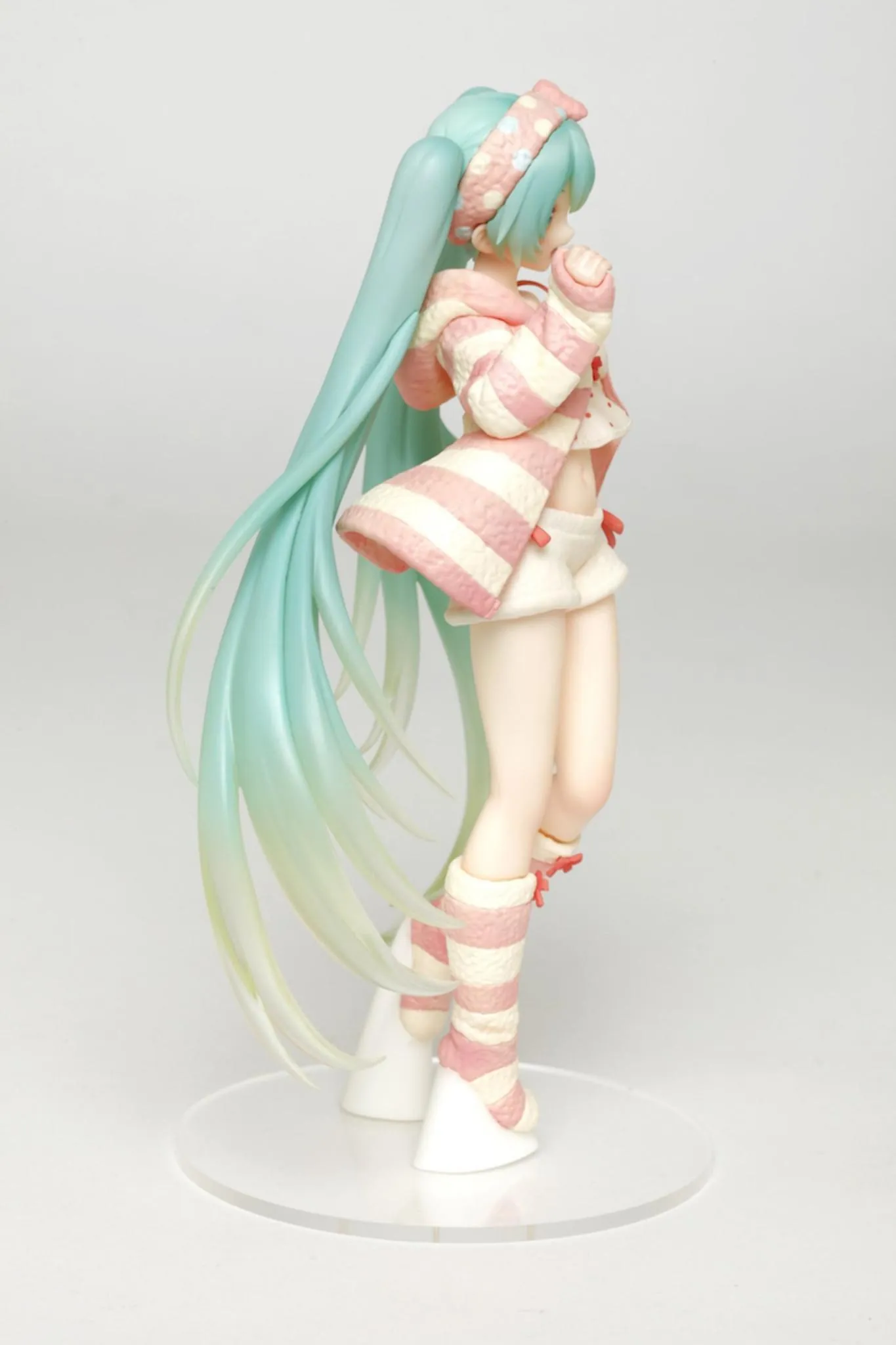 Preview: Hatsune Miku - Figure Costumes - Room Wear Ver. (Taito)