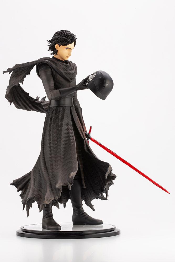 Preview: Kylo Ren (Cloaked in Shadows) - Star Wars Episode VII - ARTFX