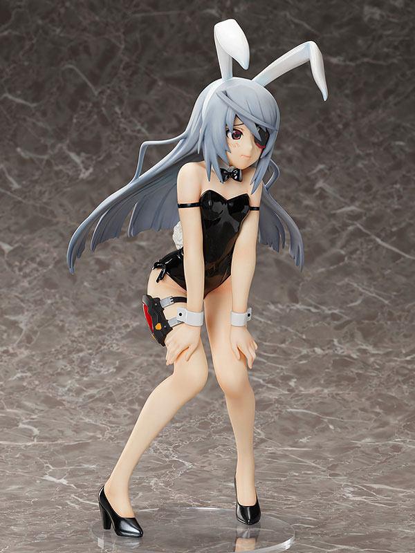 Preview: Laura Bodewig - 1/4 B-Style Bunny Bare Leg - FREEing