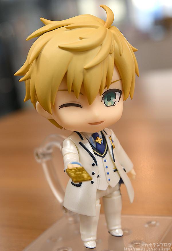 Preview: Nendoroid 1051 Arthur Pendragon Costume Dress White Rose Ver.