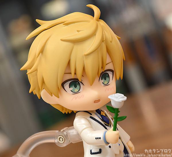 Preview: Nendoroid 1051 Arthur Pendragon Costume Dress White Rose Ver.