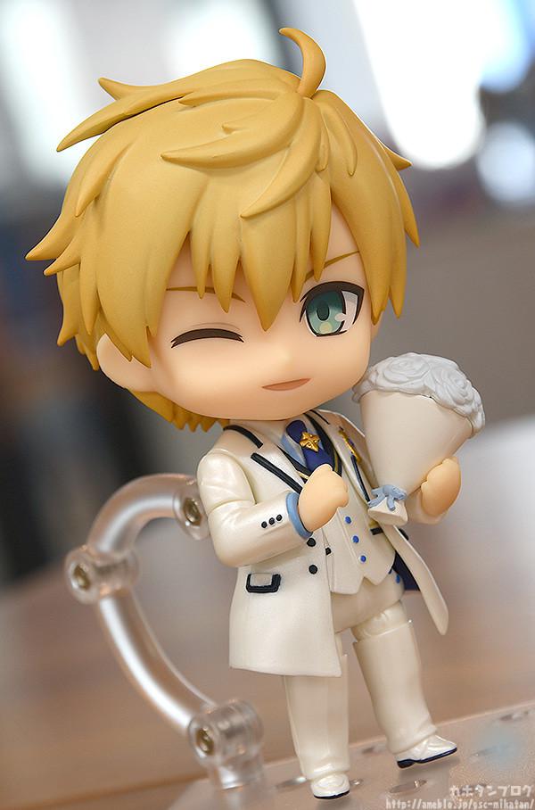 Preview: Nendoroid 1051 Arthur Pendragon Costume Dress White Rose Ver.