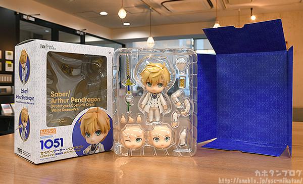 Preview: Nendoroid 1051 Arthur Pendragon Costume Dress White Rose Ver.