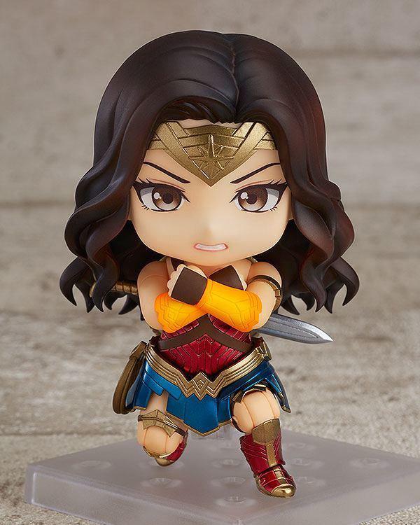 Preview: Nendoroid 818 Wonder Woman - Hero's Edition