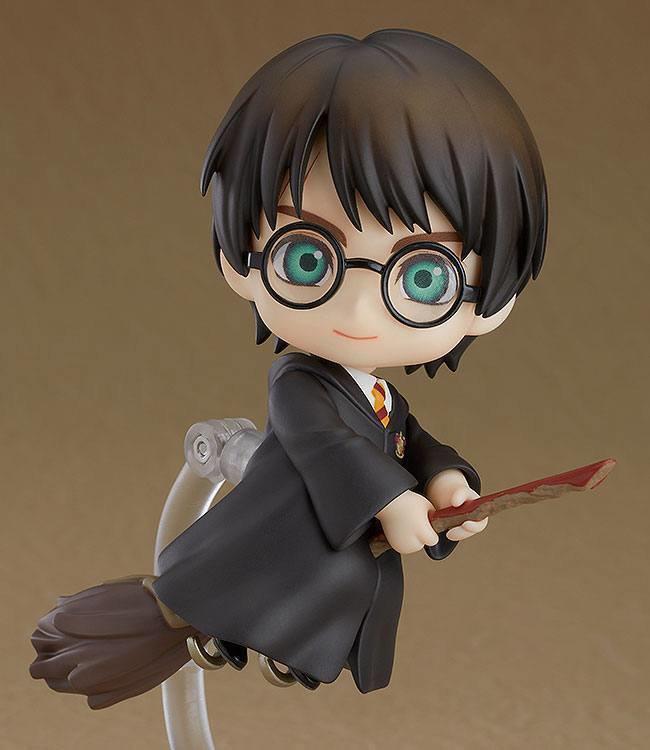 Preview: Nendoroid 999 Harry Potter mit exklusiver Gryffindor-Base