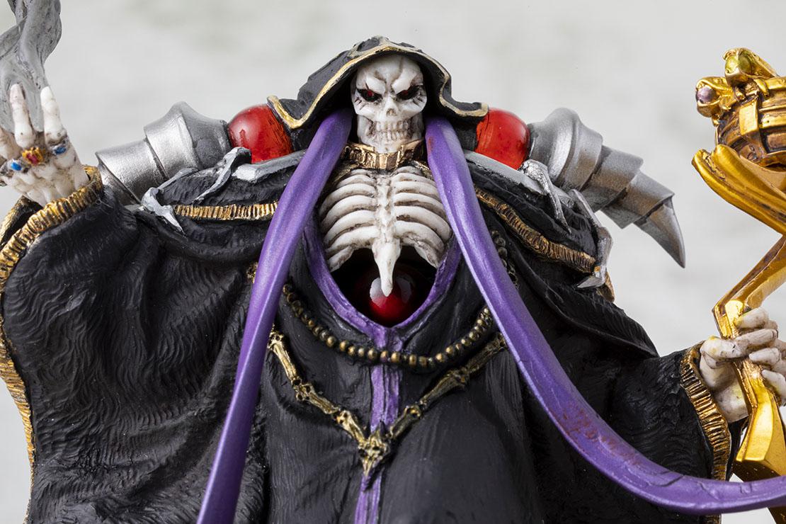 Preview: Overlord 14 Mekkoku no Majo (Japanische Ausgabe) mit der Ainz Ooal Gown Figur