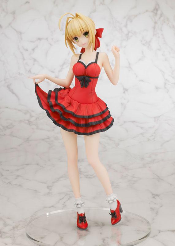 Preview: Saber Nero - Crimson Modern Costume