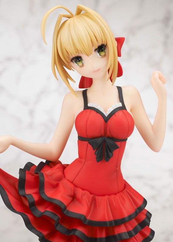 Preview: Saber Nero - Crimson Modern Costume