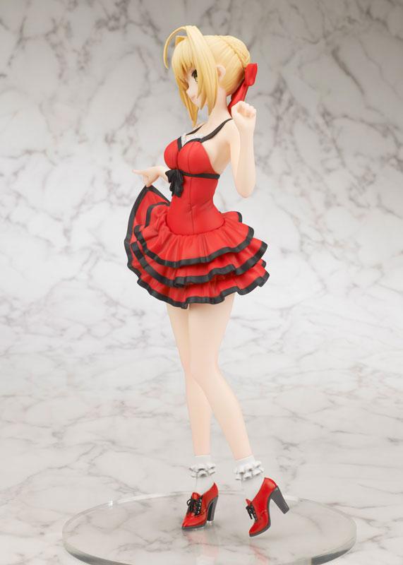 Preview: Saber Nero - Crimson Modern Costume