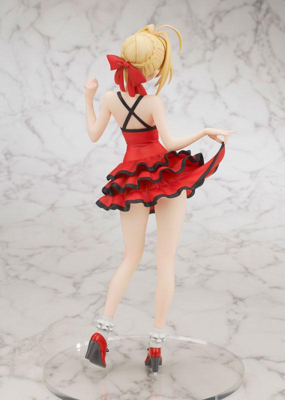 Preview: Saber Nero - Crimson Modern Costume