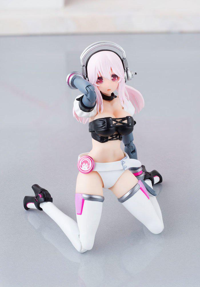 Preview: Super Sonico mit Super Bike Robo - A.G.P. Actionfigur