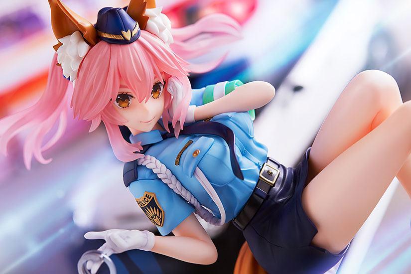 Preview: Tamamo no Mae - Police Fox - Phat!