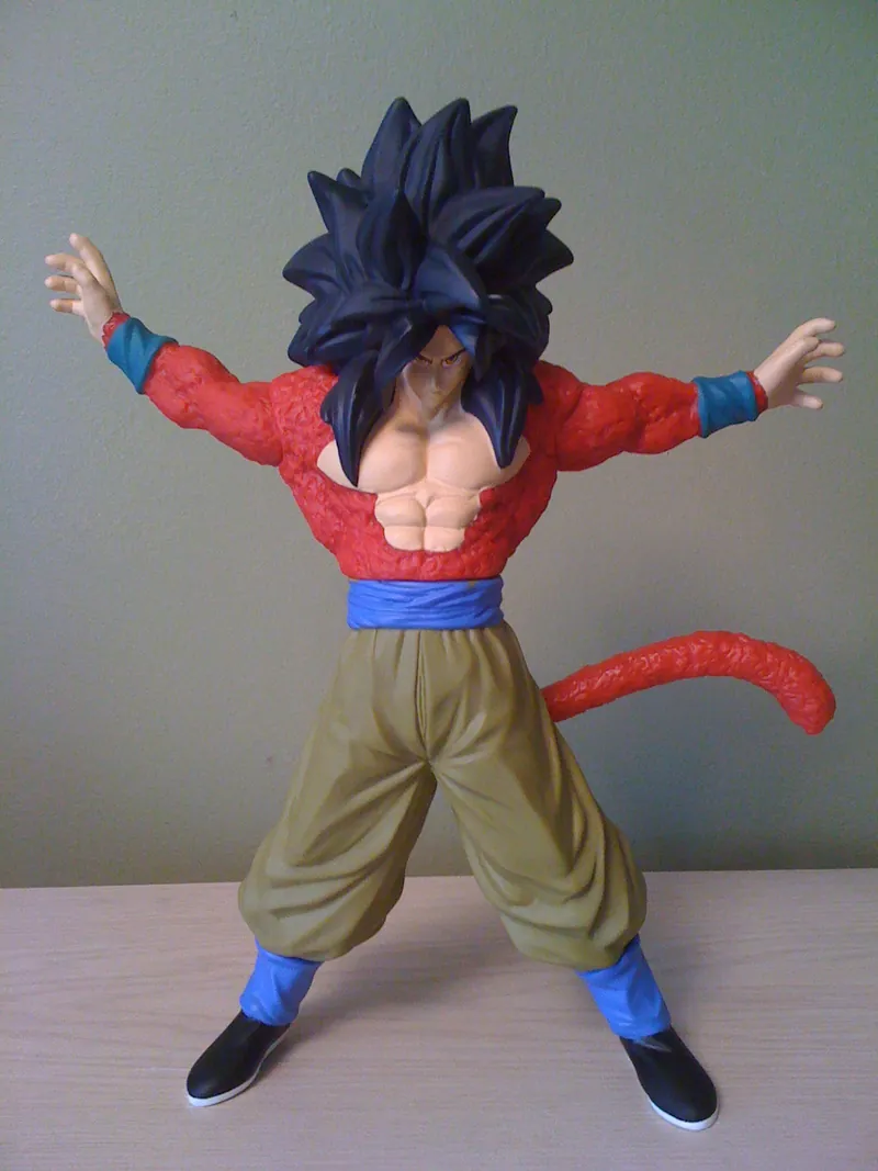 Son Goku SSJ4 - Dragon Ball GT DX Soft Vinyl Figure, Super Saiyan 4 Gokou (Banpresto)