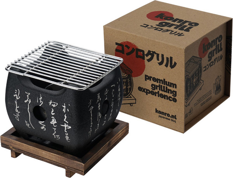 Traditioneller japanischer Konro Grill L mit quadratischer Holzplatte