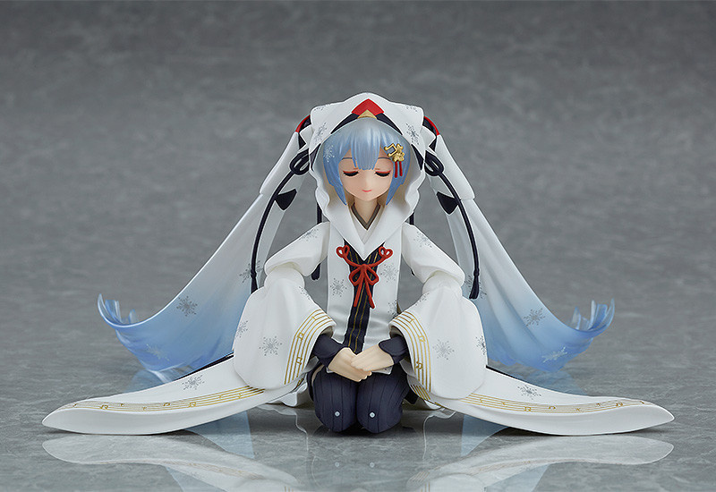 Figma EX-045 Hatsune Miku Crane Priestess Ver. - Snow Miku 2018