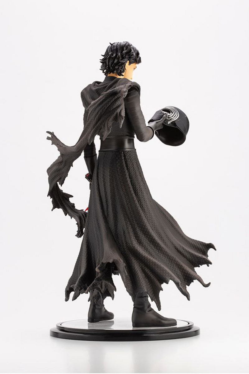 Kylo Ren (Cloaked in Shadows) - Star Wars Episode VII - ARTFX