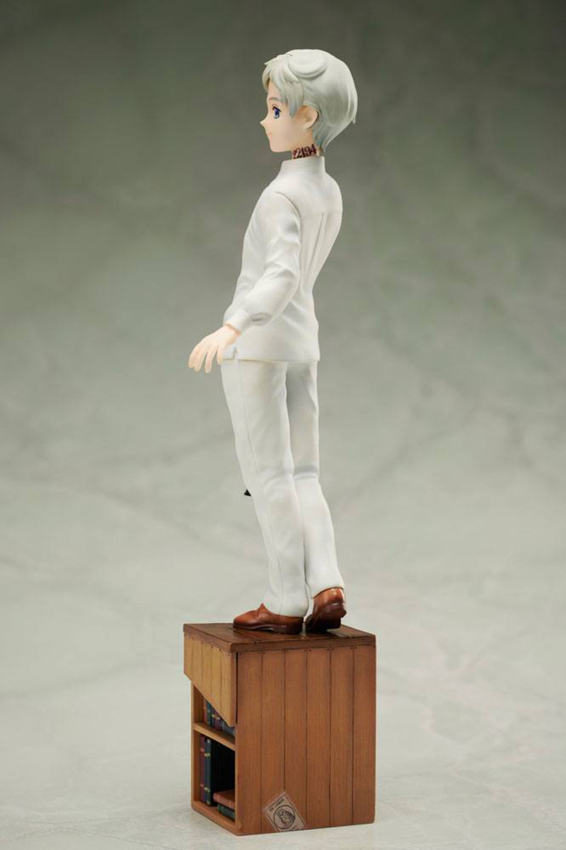 Norman mit Mini-Phil - Aniplex / Wing