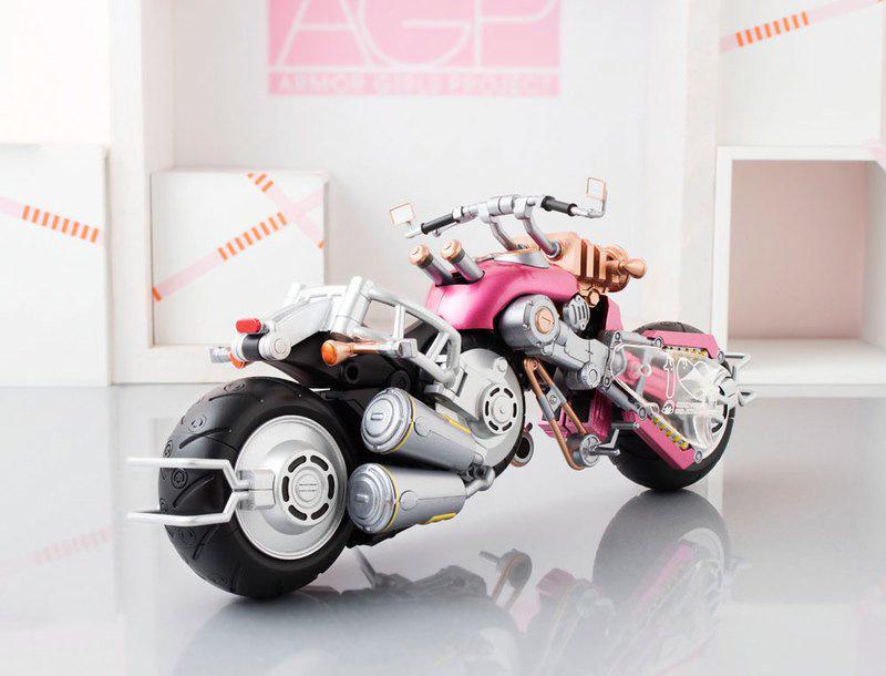 Super Sonico mit Super Bike Robo - A.G.P. Actionfigur