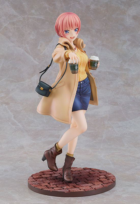  Ichika Nakano: Date Style Ver. - The Quintessential Quintuplets - Statue 1/6 - Good Smile Company