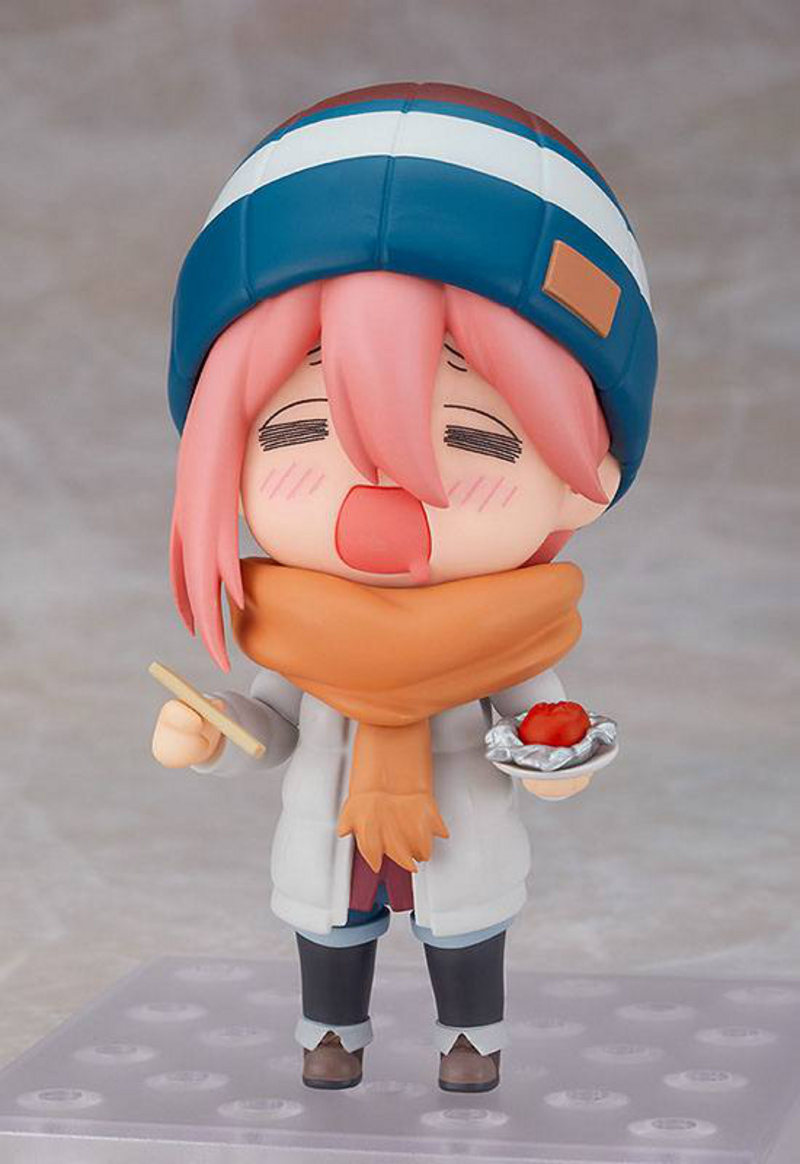 Nendoroid 1623-DX Nadeshiko Kagamihara - Solo Camp - DX Version