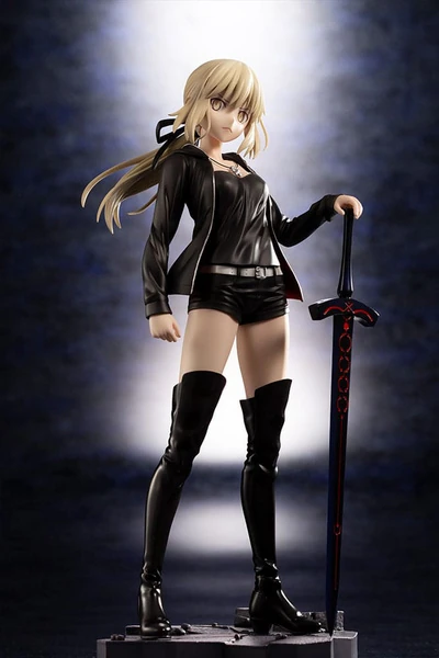 Saber - Altria Pendragon (Alter) - Fate/Grand Order - Statue 1/7 - Casual Ver. - Kotobukiya