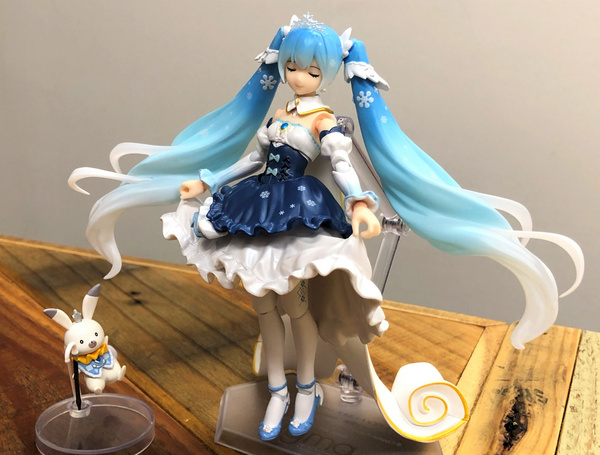 Figma EX-054 Hatsune Miku Snow Princess Ver. 