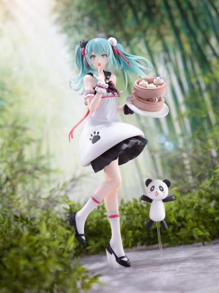 Hatsune Miku - SPM PVC Statue - Street Miku Panda Bun - Sega