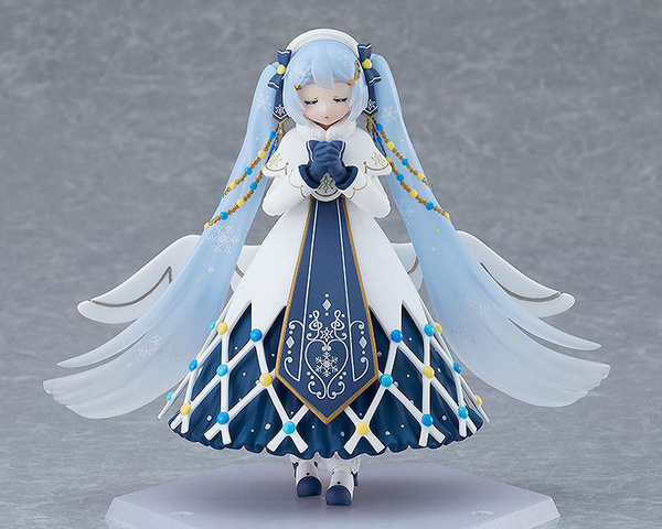 Figma EX-060 Hatsune Miku - Snow Miku Glowing Snow