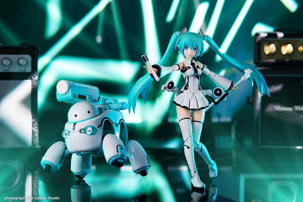 Hatsune Miku (Maruttoys) & Tamotu (Miku Ver.) - Frame Arms Girl Model Kit - Kotobukiya