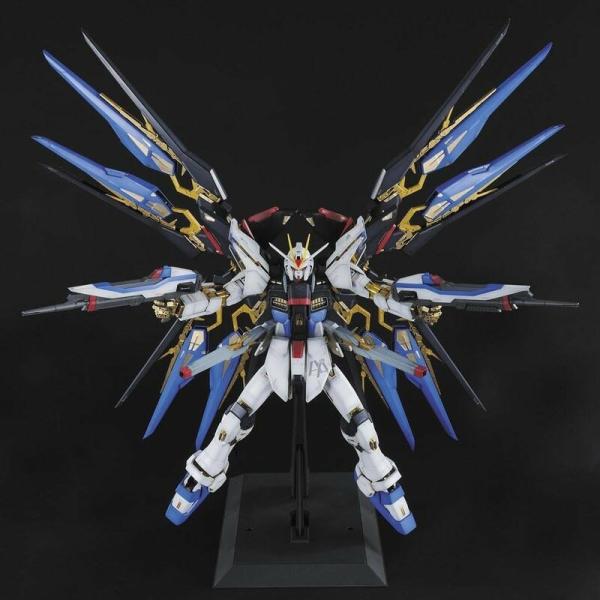 ZGMF- X20A Strike Freedom Gundam - PG 1/60 - Mobile Suit Gundam - Bandai Spirits